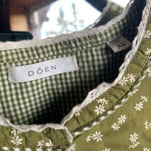 DÔEN Green Floral Top